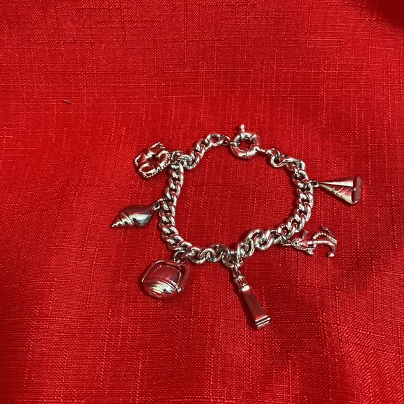 BEACH ITEMS CHARM BRACELET TOMMY HILFIGER 7”LONG: BUOY, SHELL, BASKET +3 MORE - Picture 4 of 5